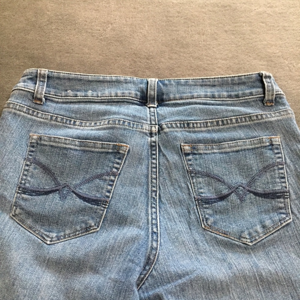 Faded Denim Capris Size 6 Christopher & Banks - Picture 5 of 15